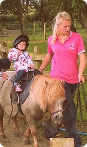 BB on horsey2